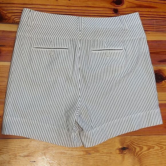 W by Worth High Rise Striped Shorts Brown/White Pleated with Pockets Size 10 - Picture 8 of 10